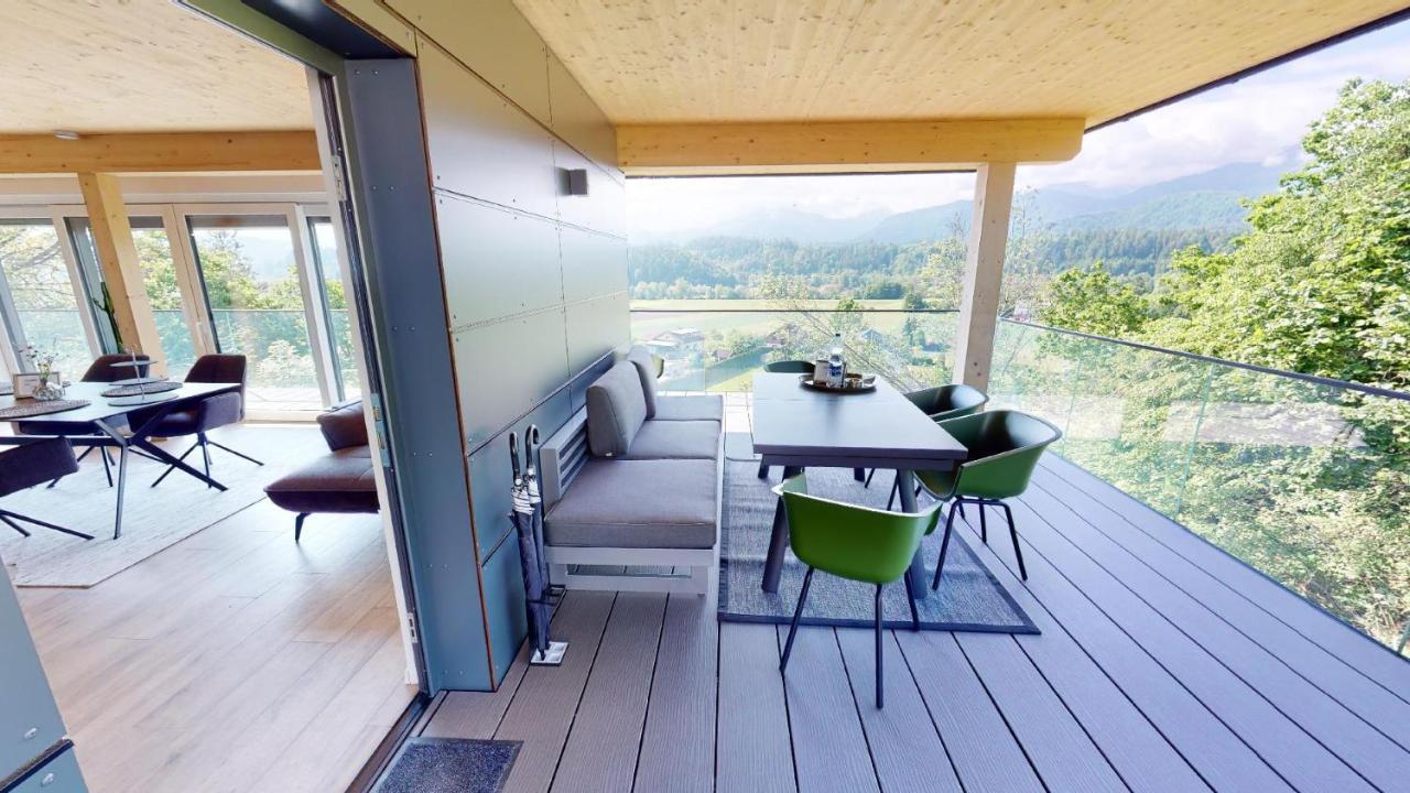Modernes Mit Panoramablick *